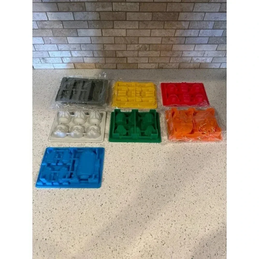 Lot‎ of 7 Silicone Star Wars Molds,  Ice Cube Chocolate Candy Jello 117